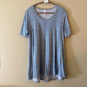 Blue and Purple Heathered Diamond Print LuLaRoe Perfect Tee Sz S
